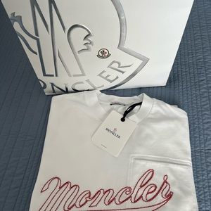Moncler T-shirt
